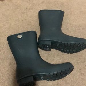 Ugg rain boots